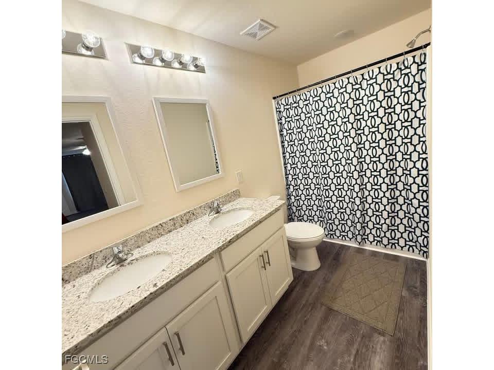 575 Oakshire Lane Lehigh Acres FL 33972 2025024782 image4