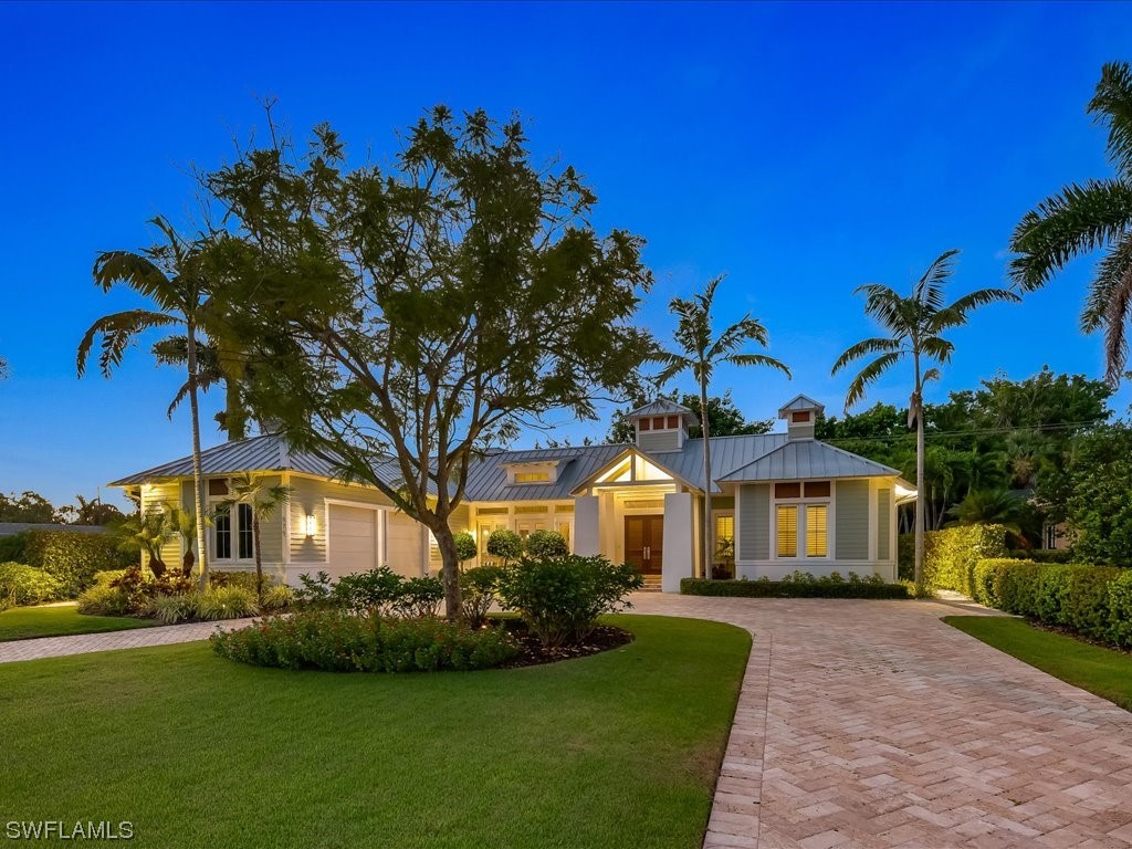 575 Orchid Drive Naples FL 34102 223068554 image1