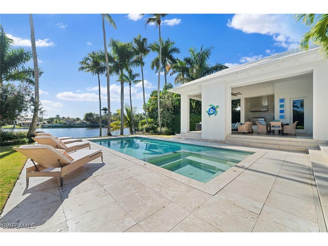 575 Palm Circle E Naples FL 34102 225076754 image20