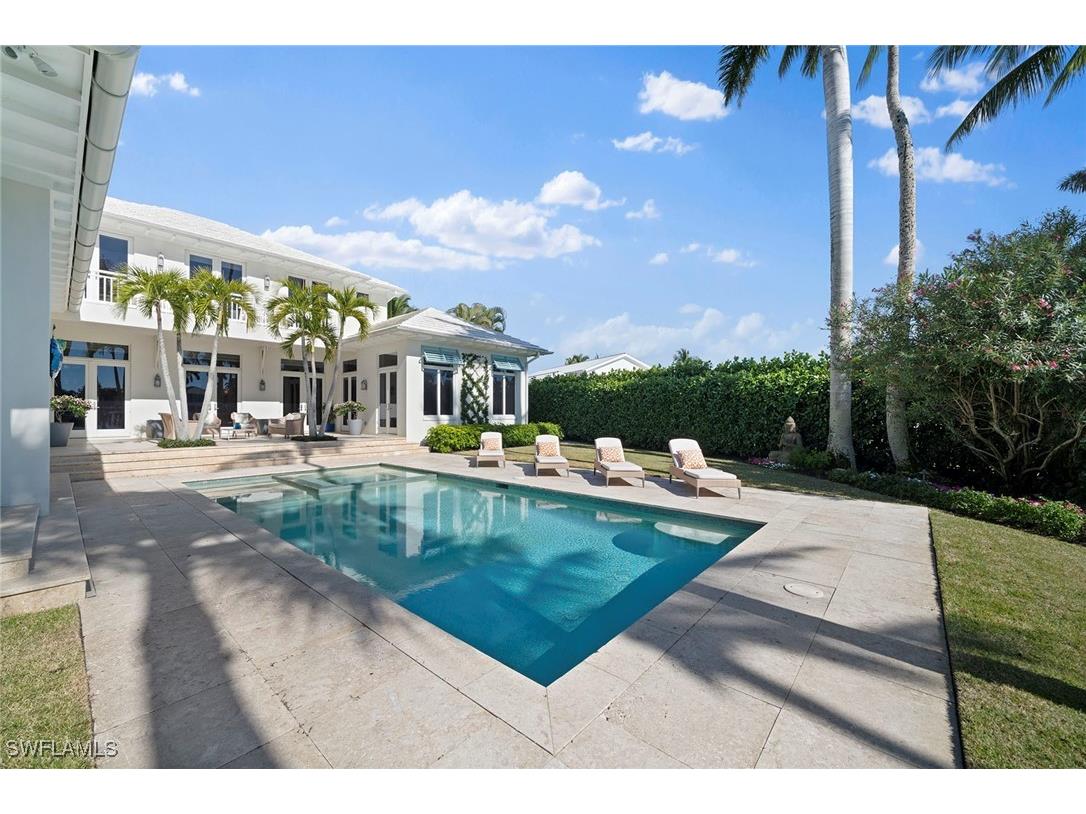 575 Palm Circle E Naples FL 34102 225076754 image22