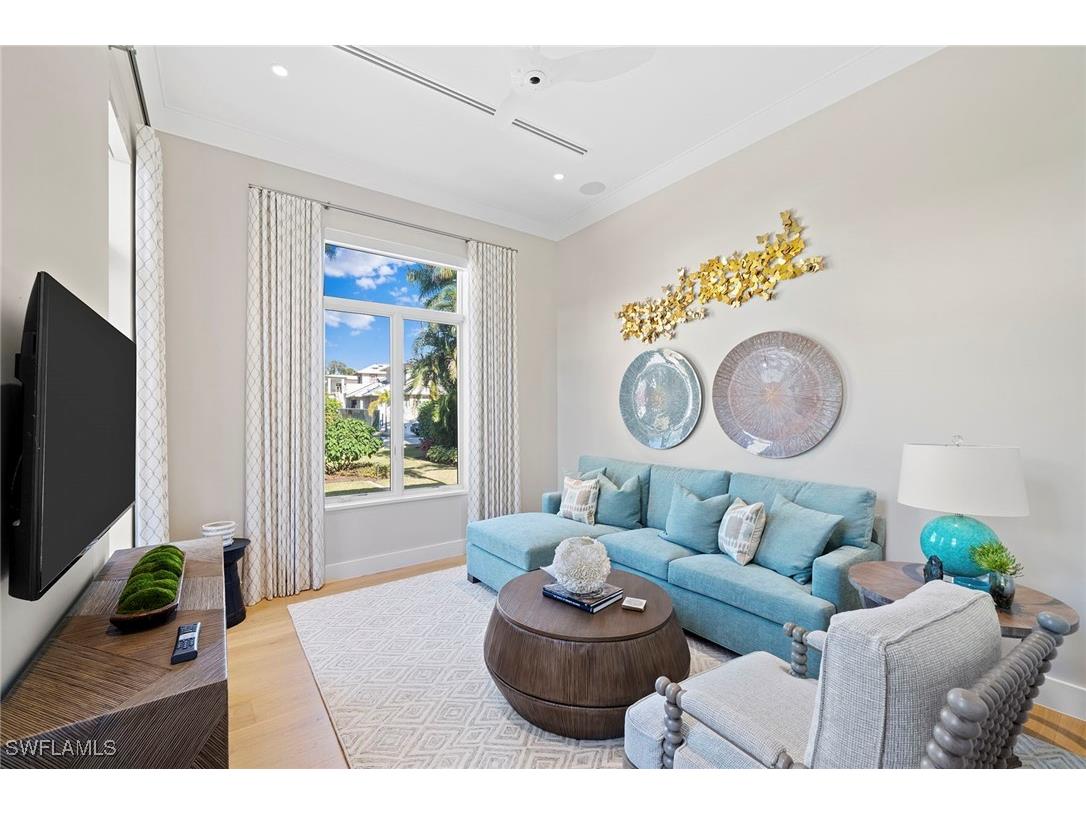 575 Palm Circle E Naples FL 34102 225076754 image24