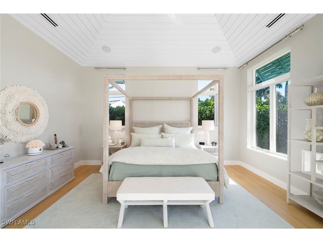 575 Palm Circle E Naples FL 34102 225076754 image26