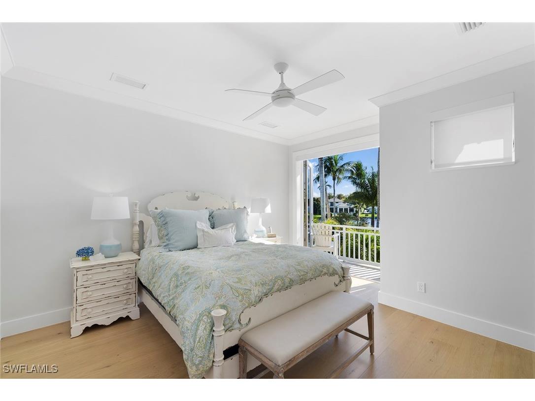 575 Palm Circle E Naples FL 34102 225076754 image34