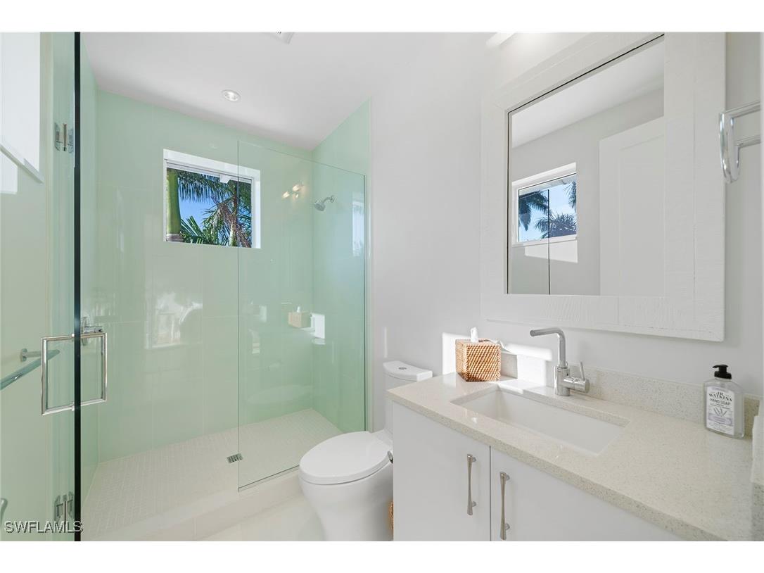 575 Palm Circle E Naples FL 34102 225076754 image35