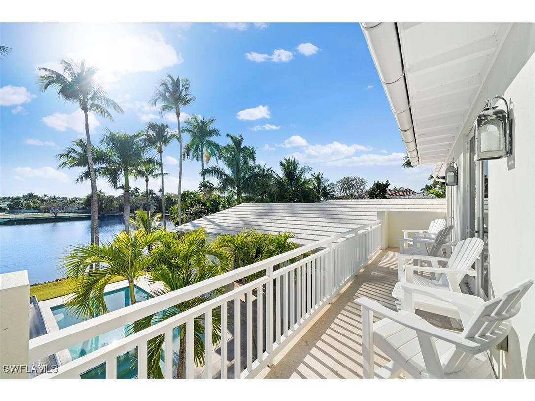 575 Palm Circle E Naples FL 34102 225076754 image38