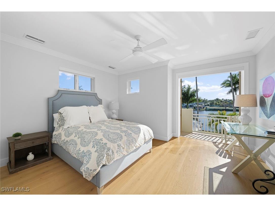 575 Palm Circle E Naples FL 34102 225076754 image39