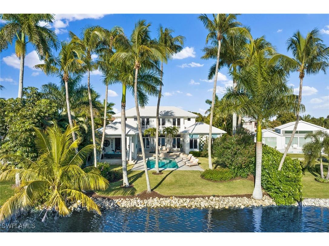 575 Palm Circle E Naples FL 34102 225076754 image43