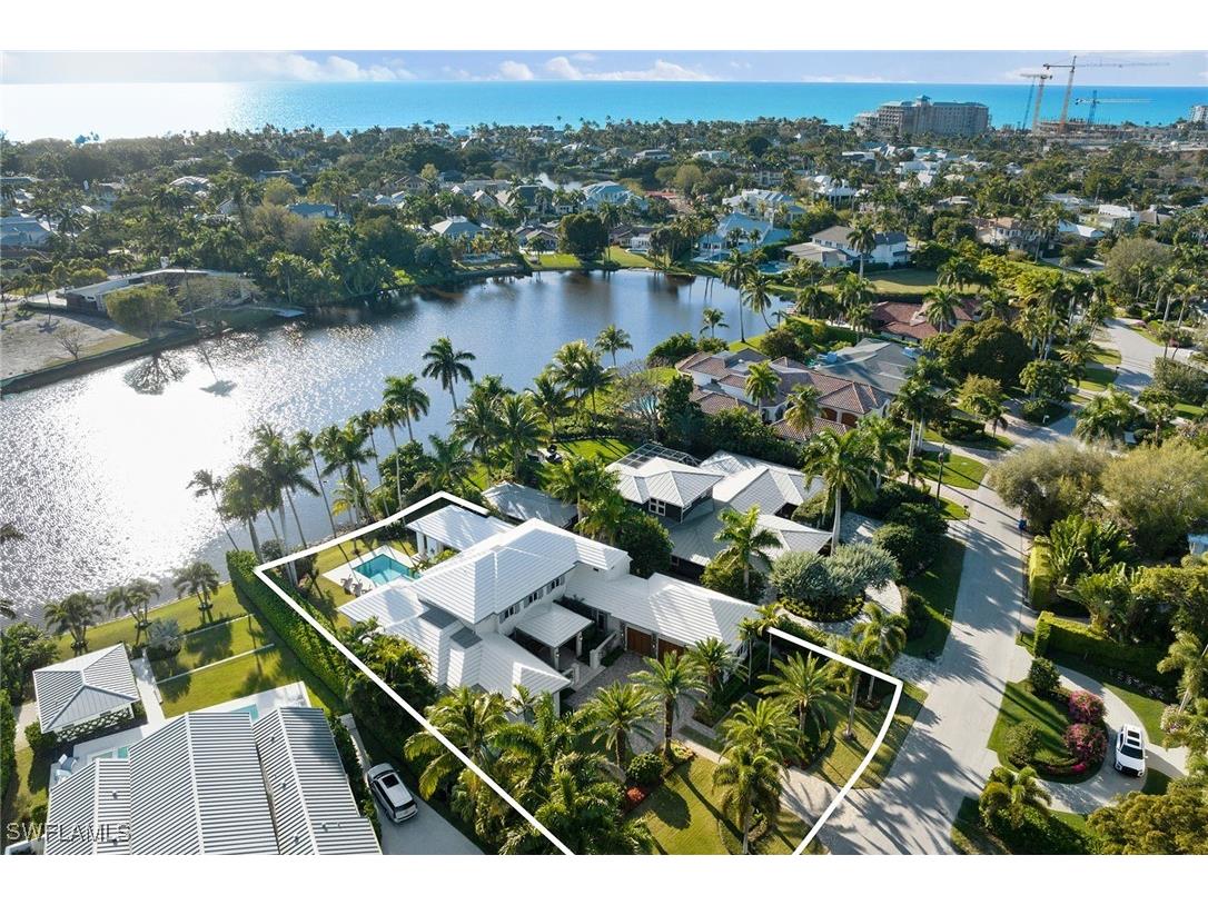 575 Palm Circle E Naples FL 34102 225076754 image48