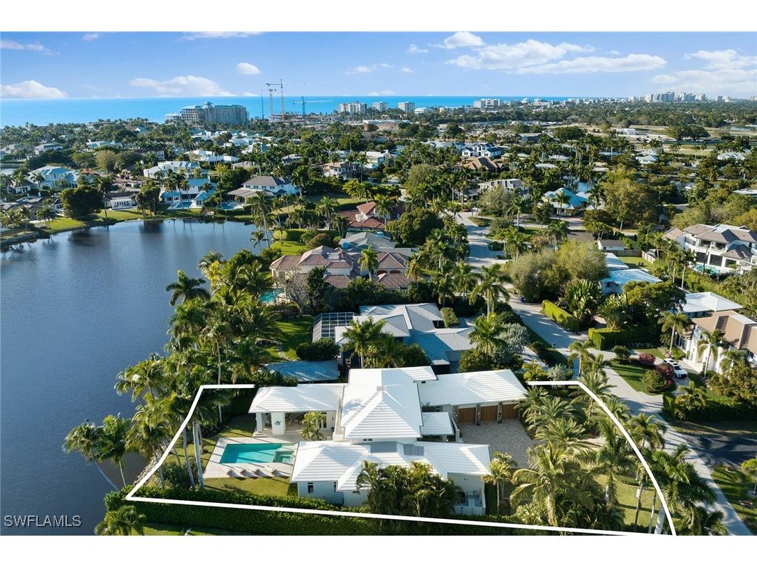 575 Palm Circle E Naples FL 34102 225076754 image49