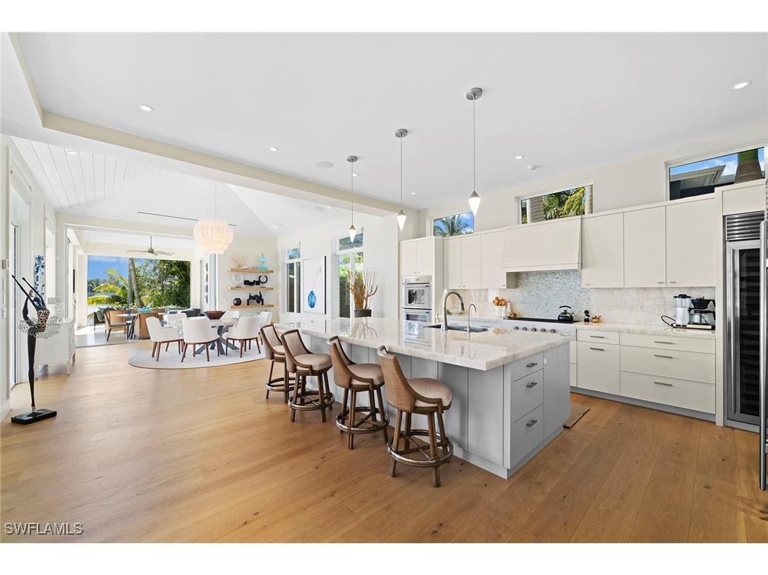 575 Palm Circle E Naples FL 34102 225076754 image9