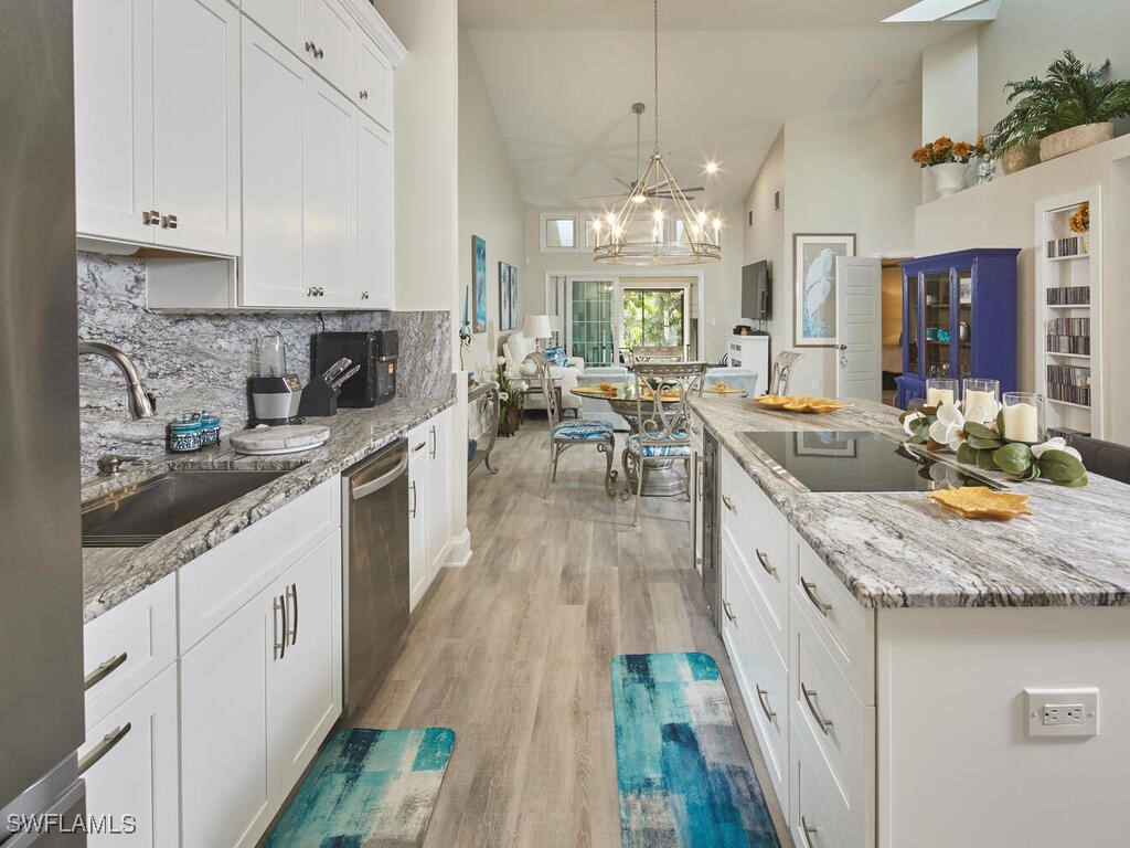 575 Park Shore Drive #H2 Naples FL 34103 225072466 image8