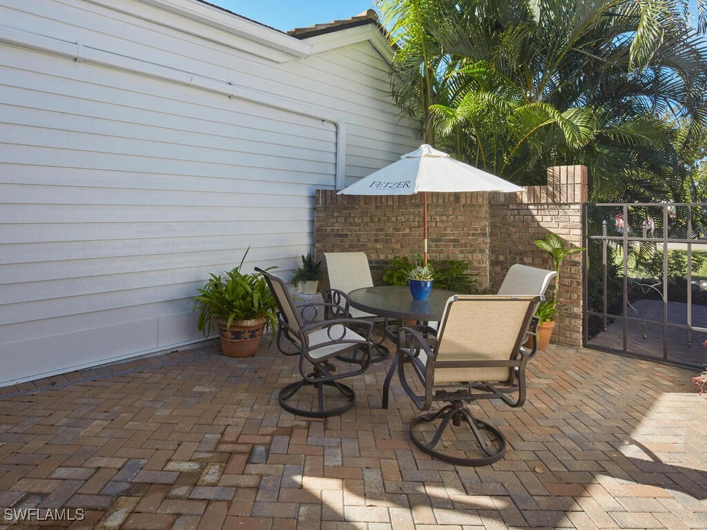 575 Park Shore Drive Naples FL 34103 225072466 image2