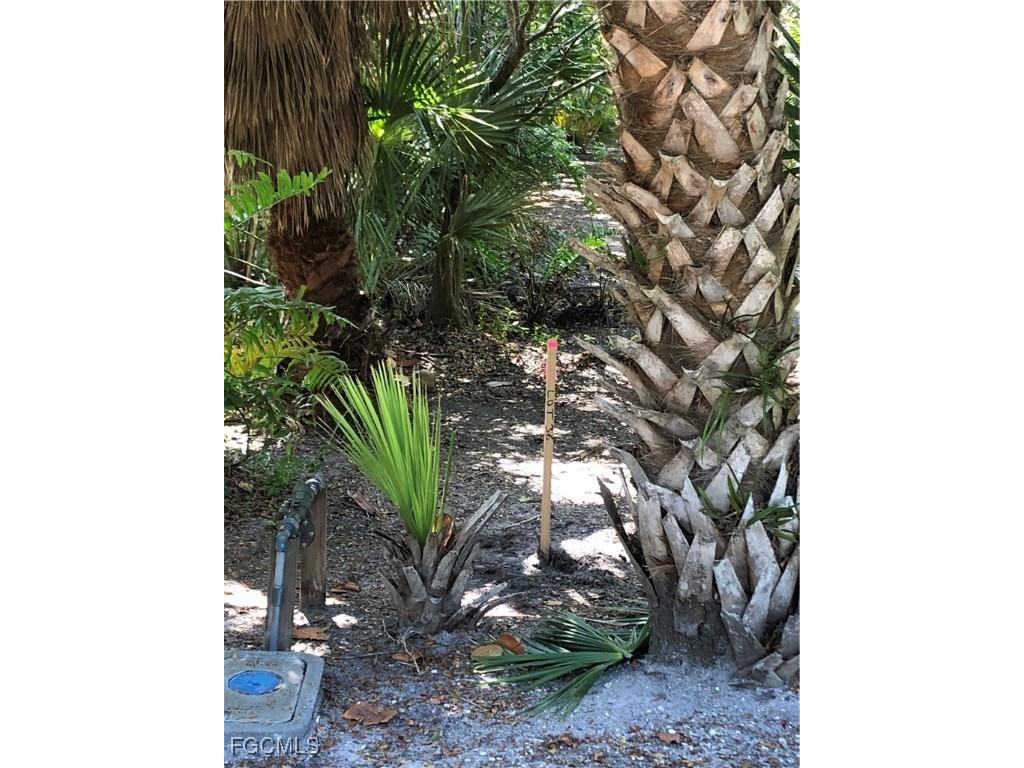 575 Sea Oats Drive Sanibel FL 33957 2025015561 image8