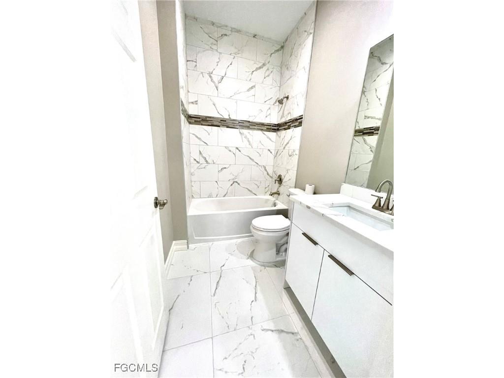 575 Summit Avenue S Lehigh Acres FL 33974 2026000891 image29