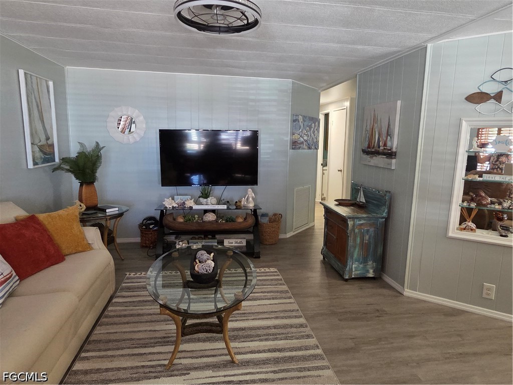575 Winning Way North Fort Myers FL 33917 2026023494 image14