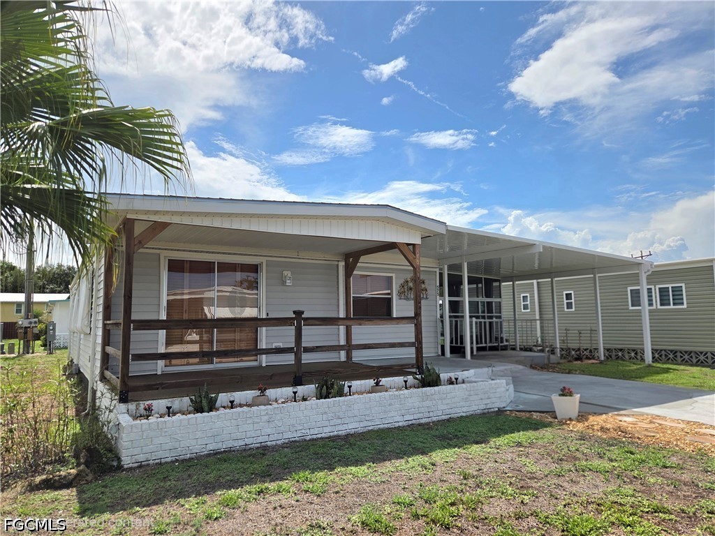 575 Winning Way North Fort Myers FL 33917 2026023494 image7
