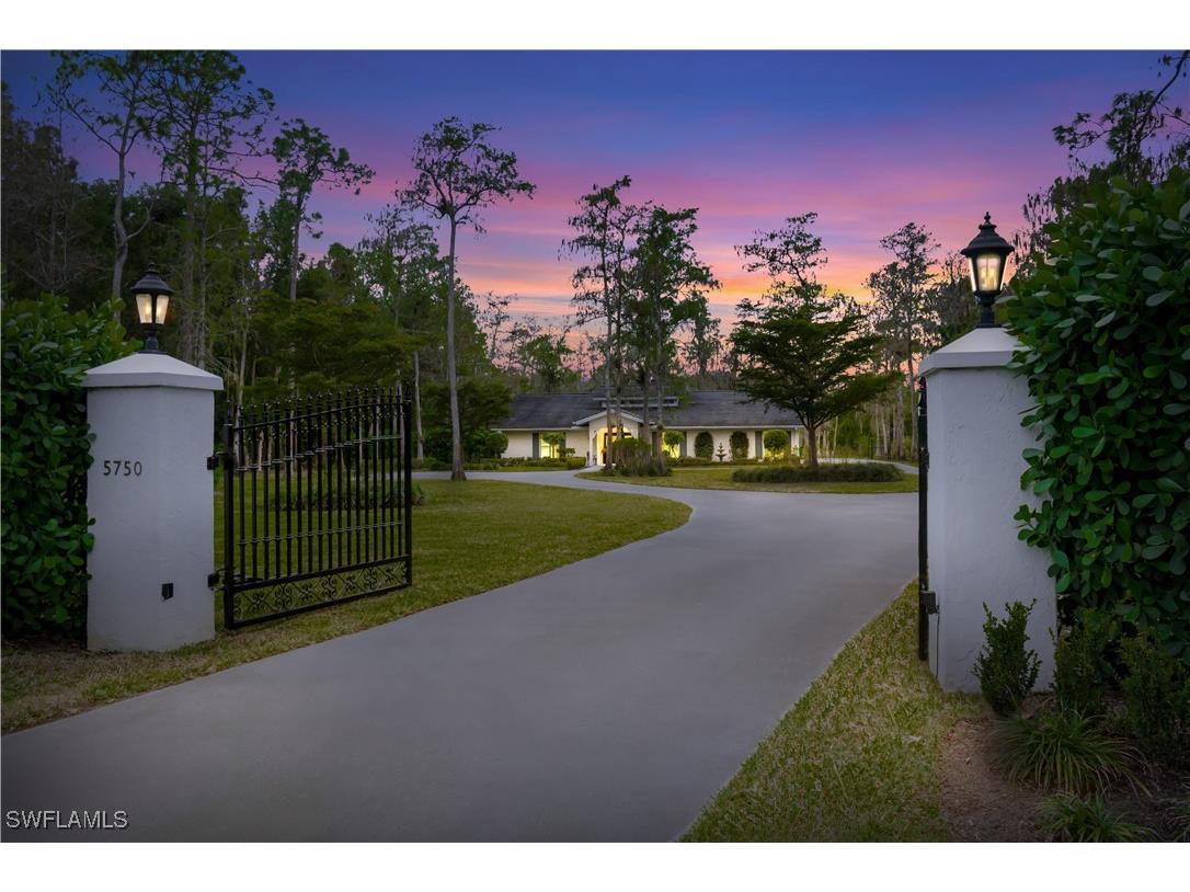 5750 Napa Woods Way Naples FL 34116 225007389 image1