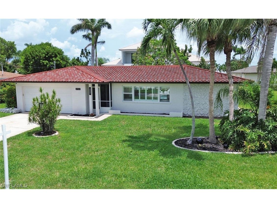 5753 Flamingo Drive Cape Coral FL 33904 223058589 image1
