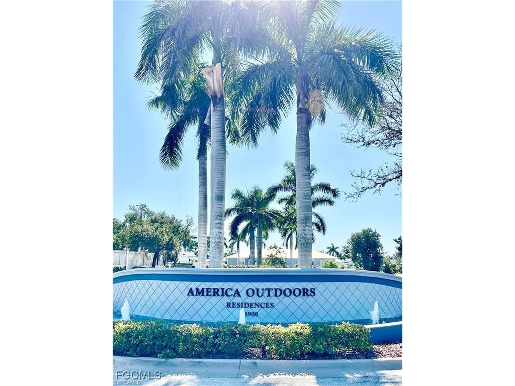 5753 Pink Panther Drive Fort Myers FL 33908 2025008381 image1