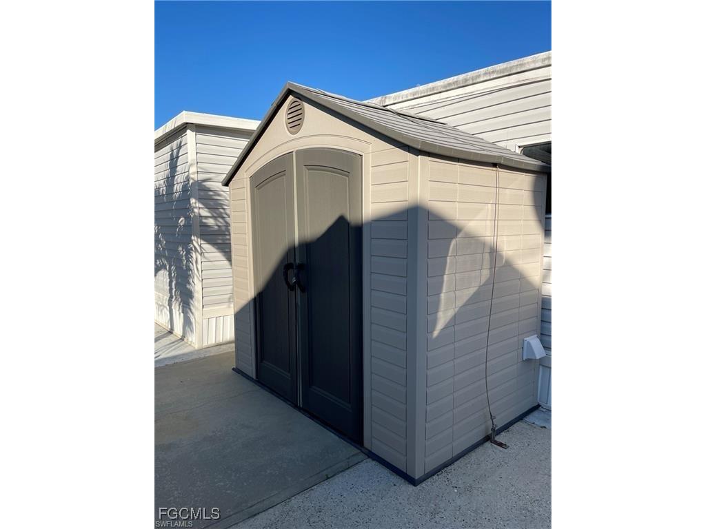 5753 Pink Panther Drive Fort Myers FL 33908 2025008381 image19