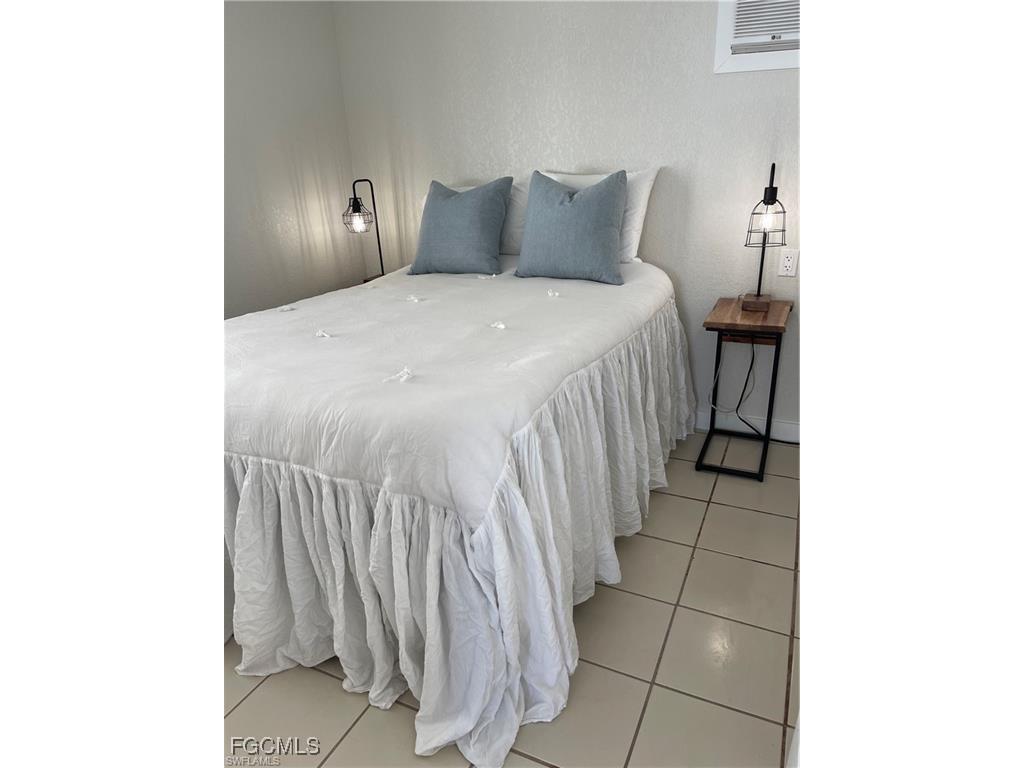 5753 Pink Panther Drive Fort Myers FL 33908 2025008381 image23