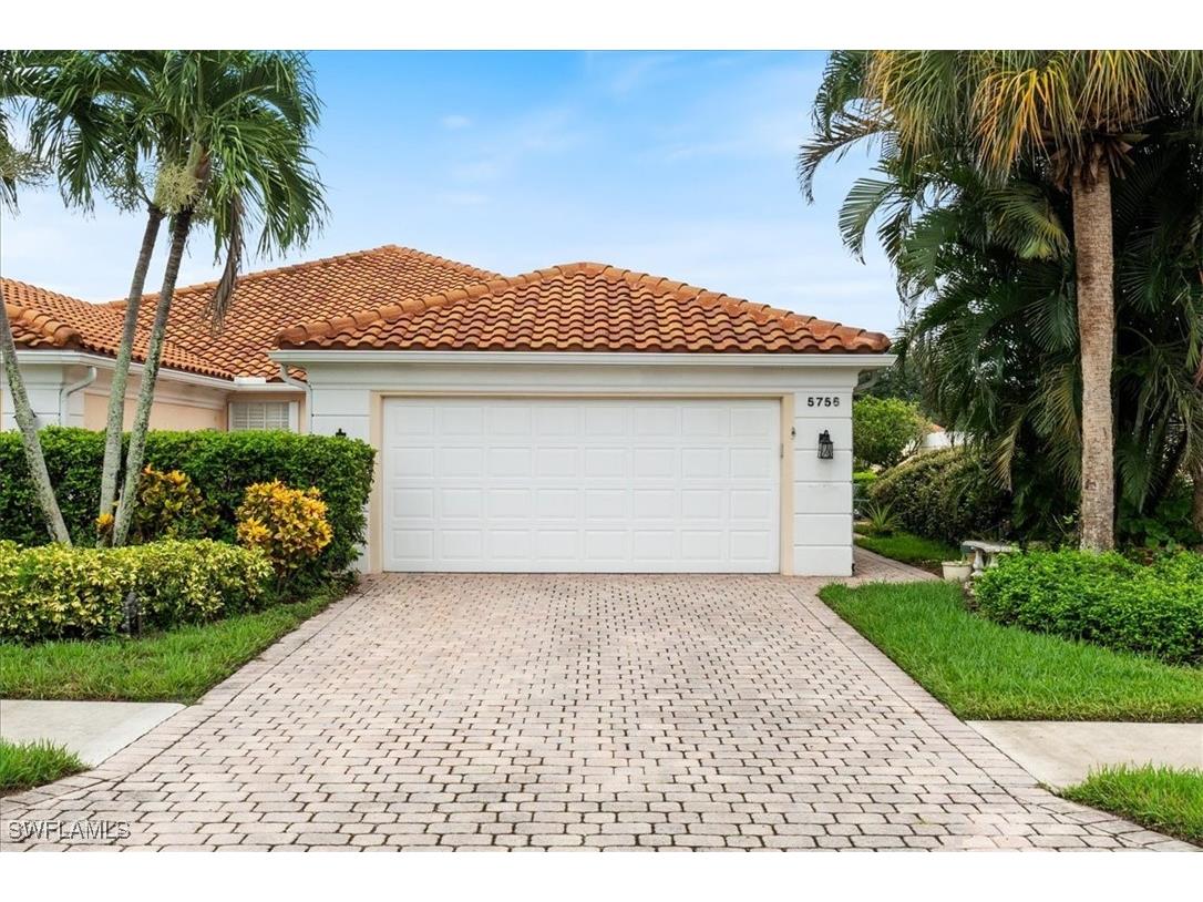 5756 Drummond Way Naples FL 34119 225071343 image1