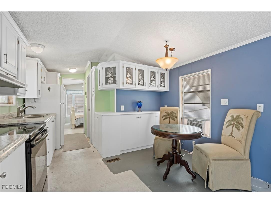 5756 Pink Panther Drive Fort Myers FL 33908 2025016309 image10