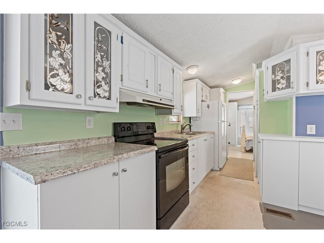 5756 Pink Panther Drive Fort Myers FL 33908 2025016309 image11