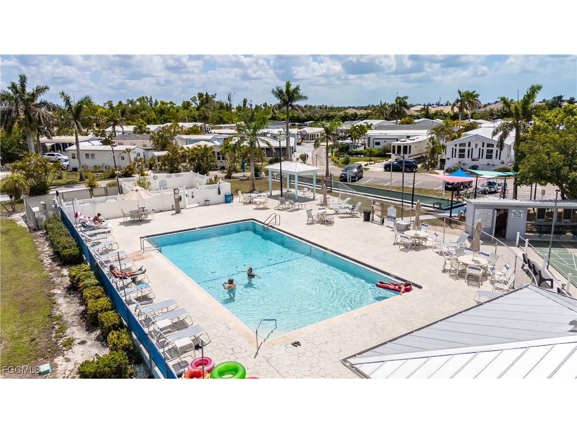 5756 Pink Panther Drive Fort Myers FL 33908 2025016309 image2