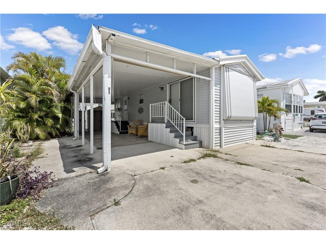 5756 Pink Panther Drive Fort Myers FL 33908 2025016309 image28