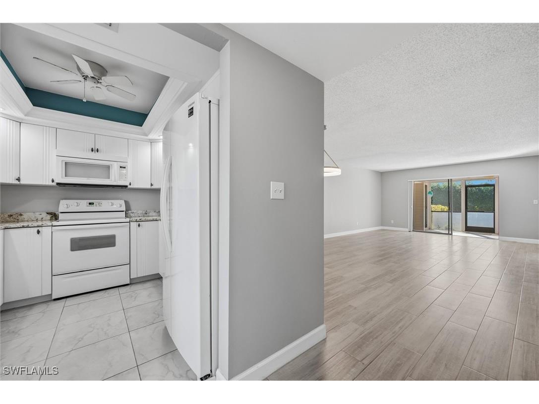 5757 Gage Lane #102C Naples FL 34113 225080514 image10