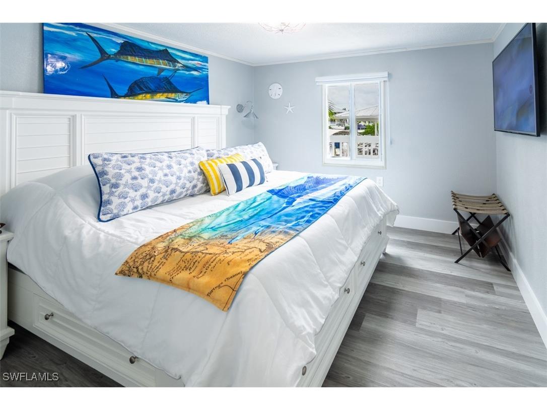 576 Coconut Avenue Goodland FL 34140 226001131 image12