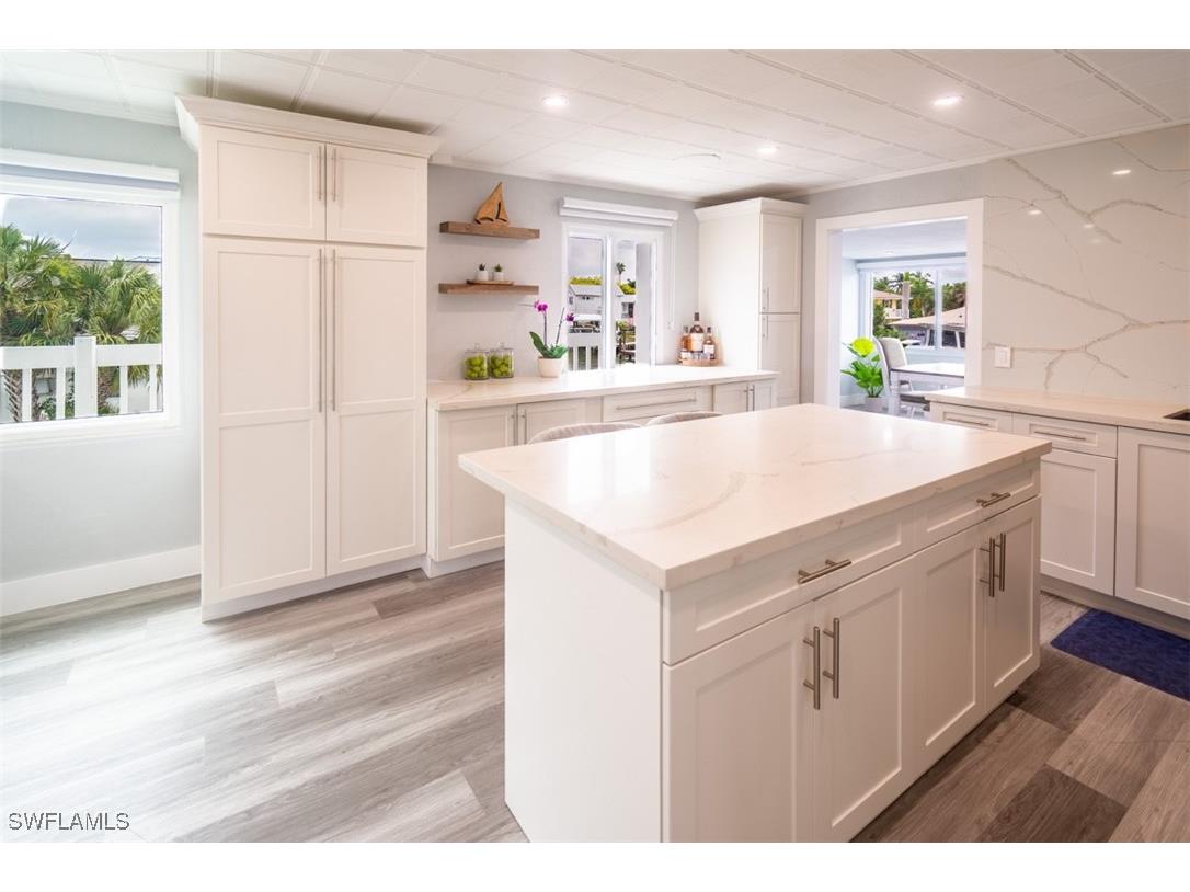 576 Coconut Avenue Goodland FL 34140 226001131 image7