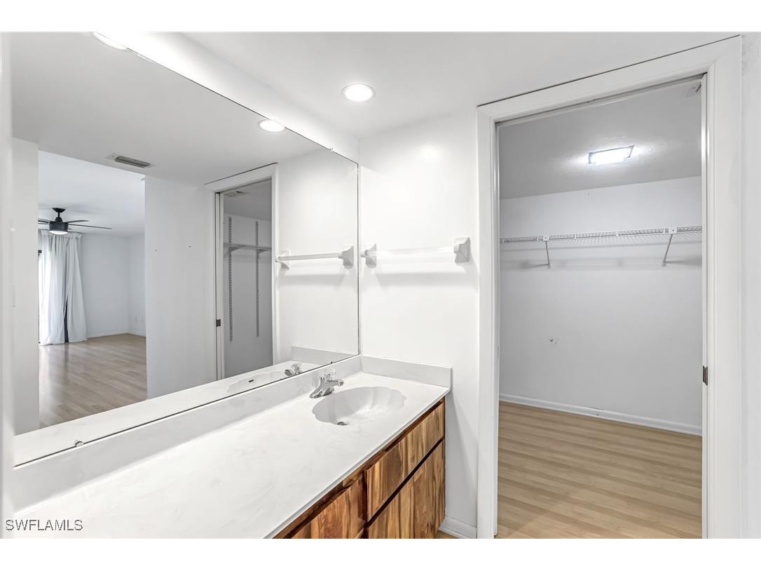 576 Retreat Drive #201 Naples FL 34110 225065202 image22