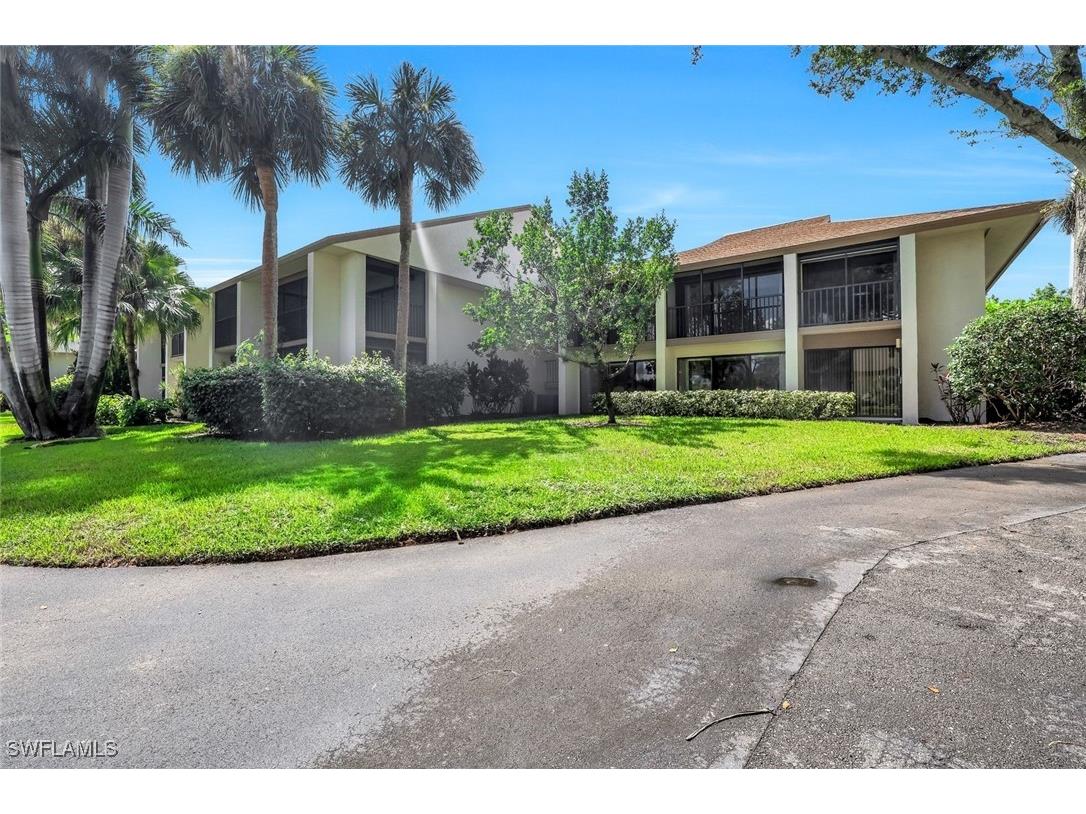 576 Retreat Drive #201 Naples FL 34110 225065202 image5