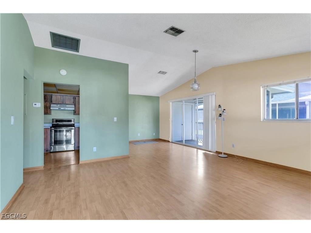 5761 Foxlake Drive #F North Fort Myers FL 33917 2026013396 image25