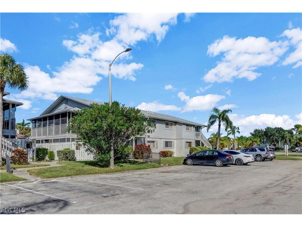 5761 Foxlake Drive #F North Fort Myers FL 33917 2026013396 image4
