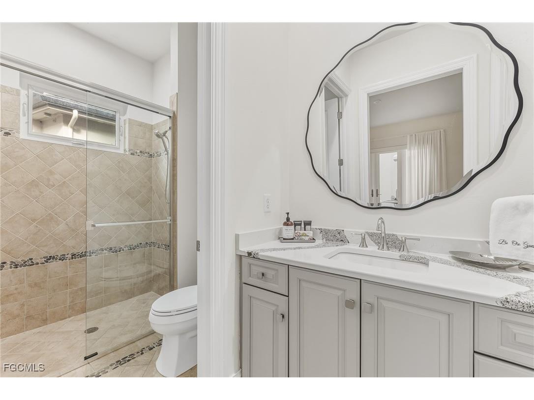 5764 Staysail Court Cape Coral FL 33914 2025023169 image24