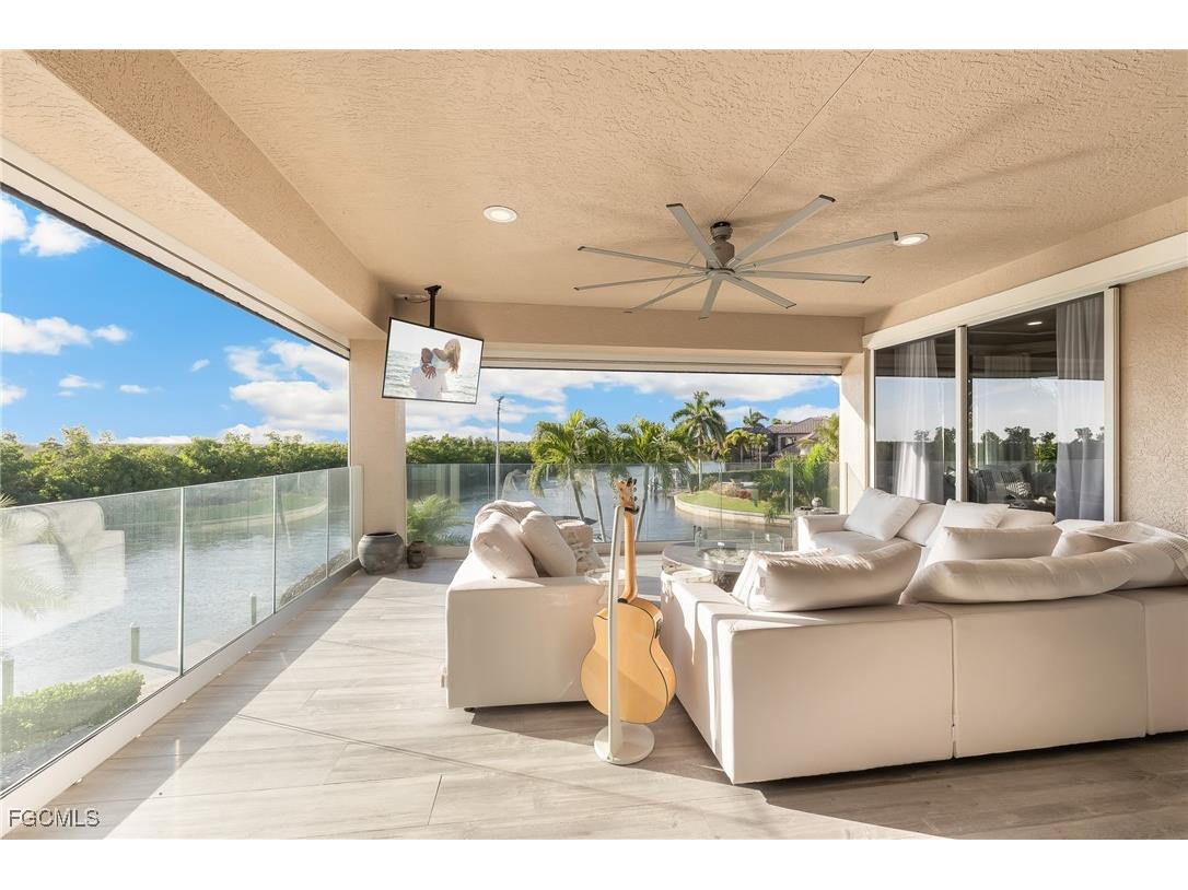 5764 Staysail Court Cape Coral FL 33914 2025023169 image39