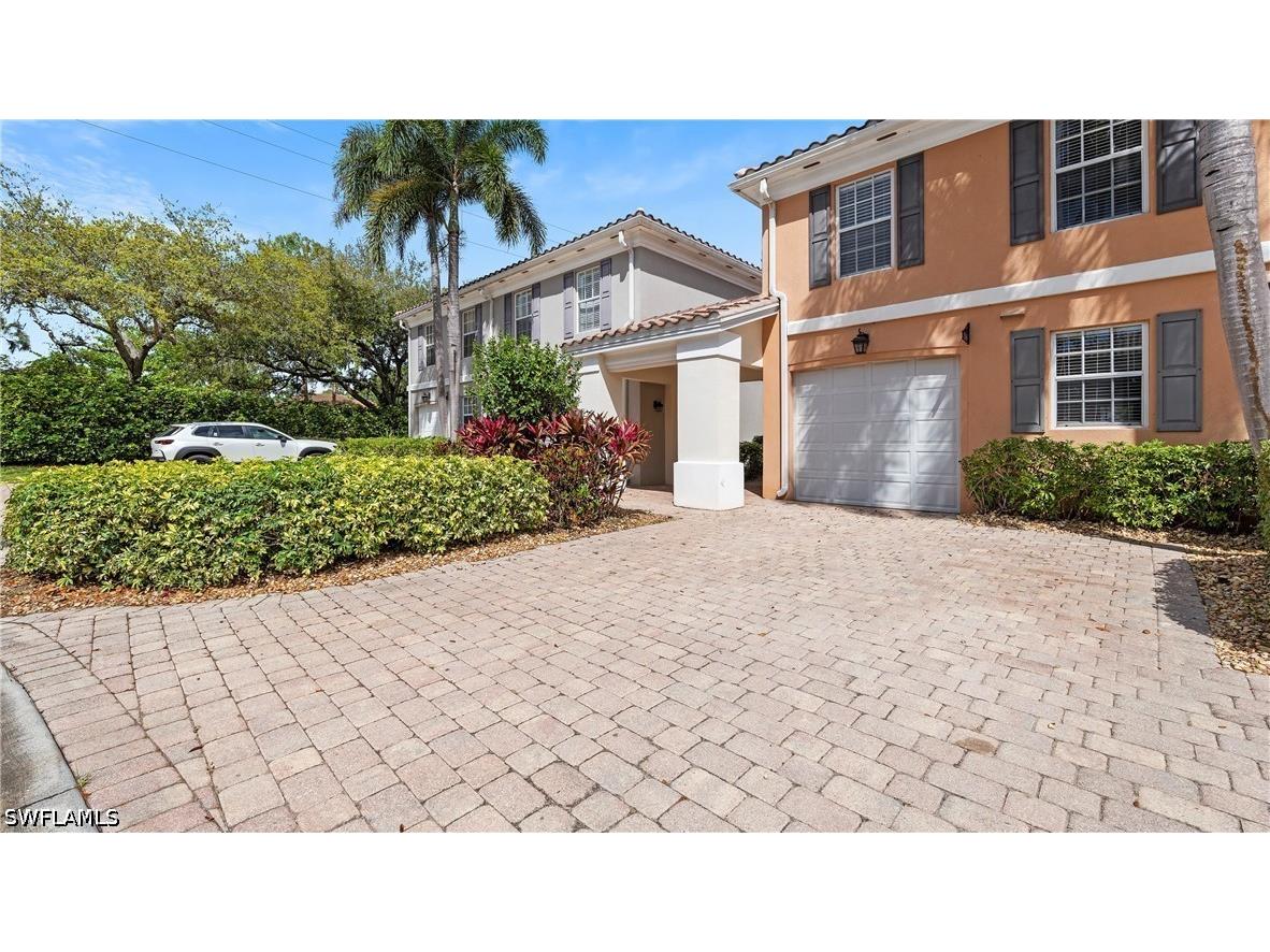 5766 Cove Circle #24 Naples FL 34119 226017207 image1