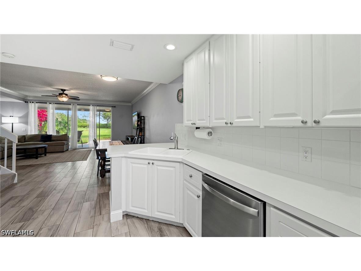 5766 Cove Circle #24 Naples FL 34119 226017207 image8