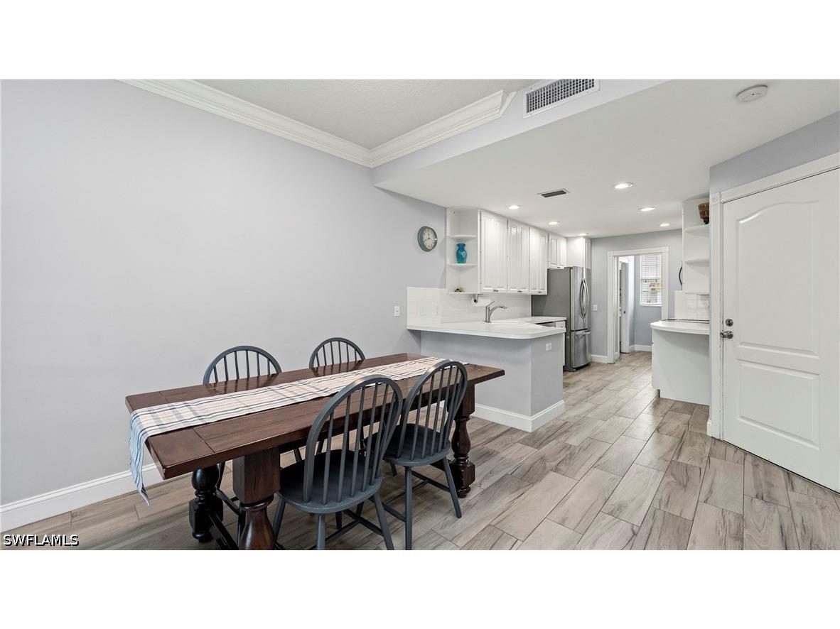 5766 Cove Circle #24 Naples FL 34119 226017207 image9