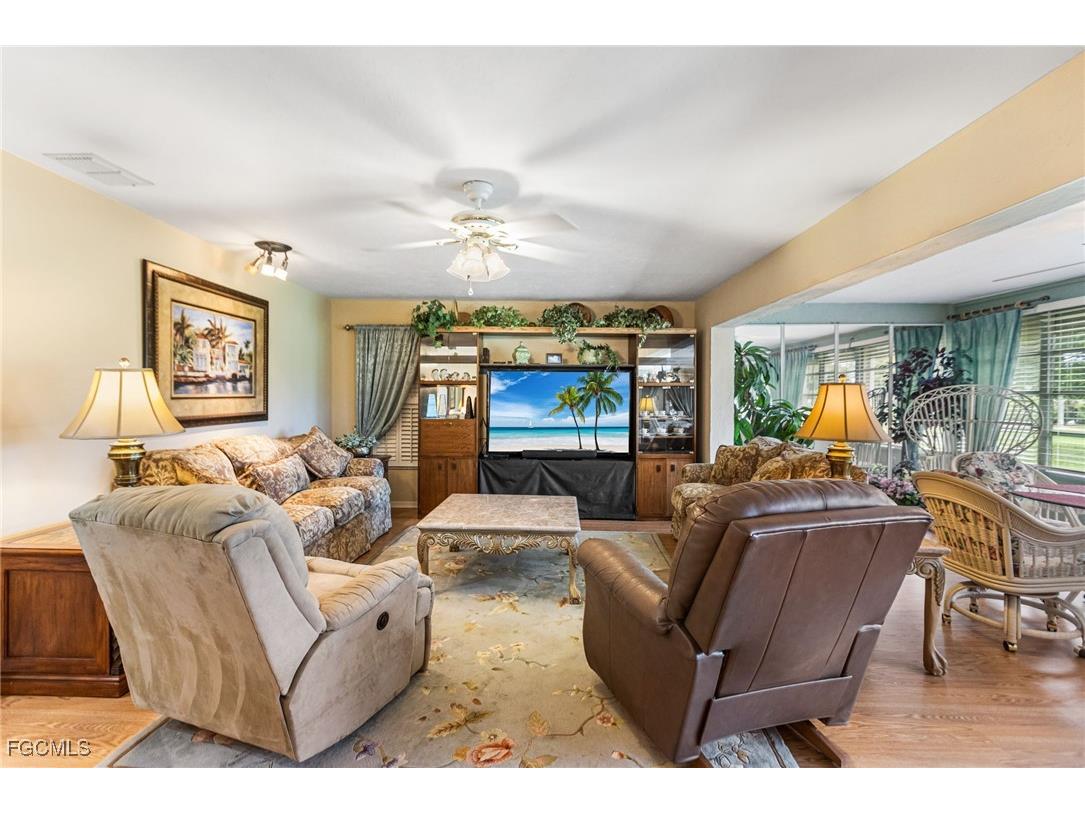 5767 Arvine Circle Fort Myers FL 33919 2025005575 image17