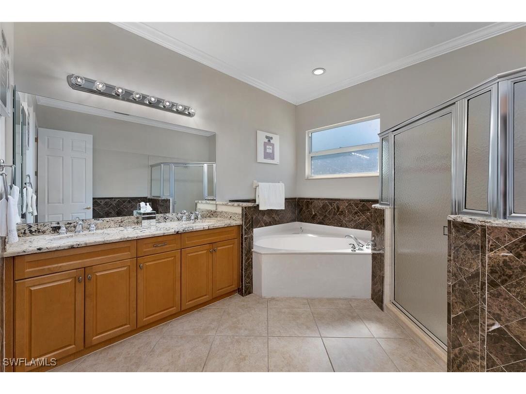 5769 Mango Circle Naples FL 34110 225080551 image6