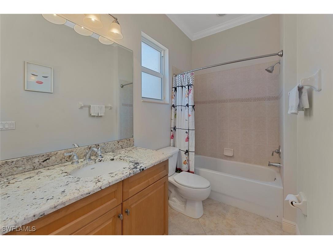 5769 Mango Circle Naples FL 34110 225080551 image9