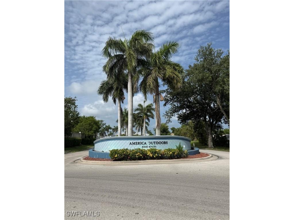 5769 Pink Panther Drive Fort Myers FL 33908 225055717 image1