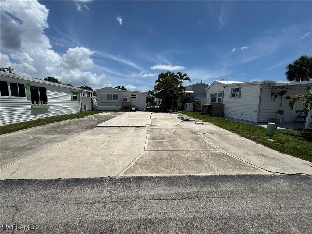 5769 Pink Panther Drive Fort Myers FL 33908 225055717 image6