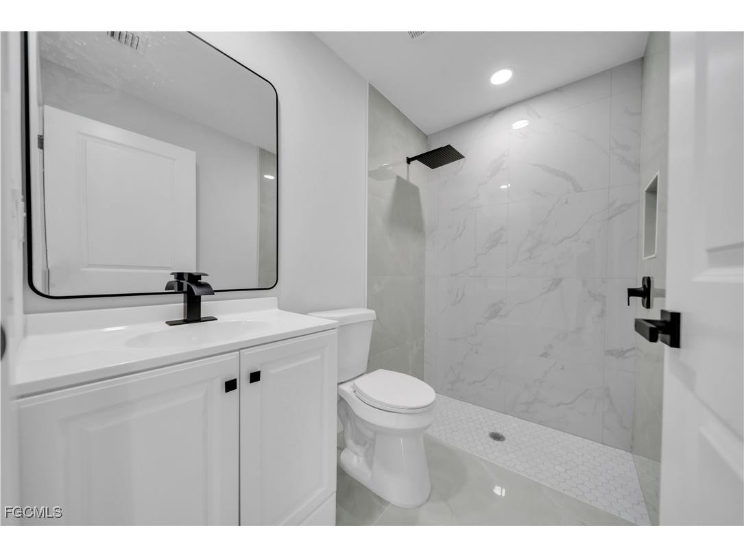 577 Aspen Avenue S Lehigh Acres FL 33974 2025015088 image12