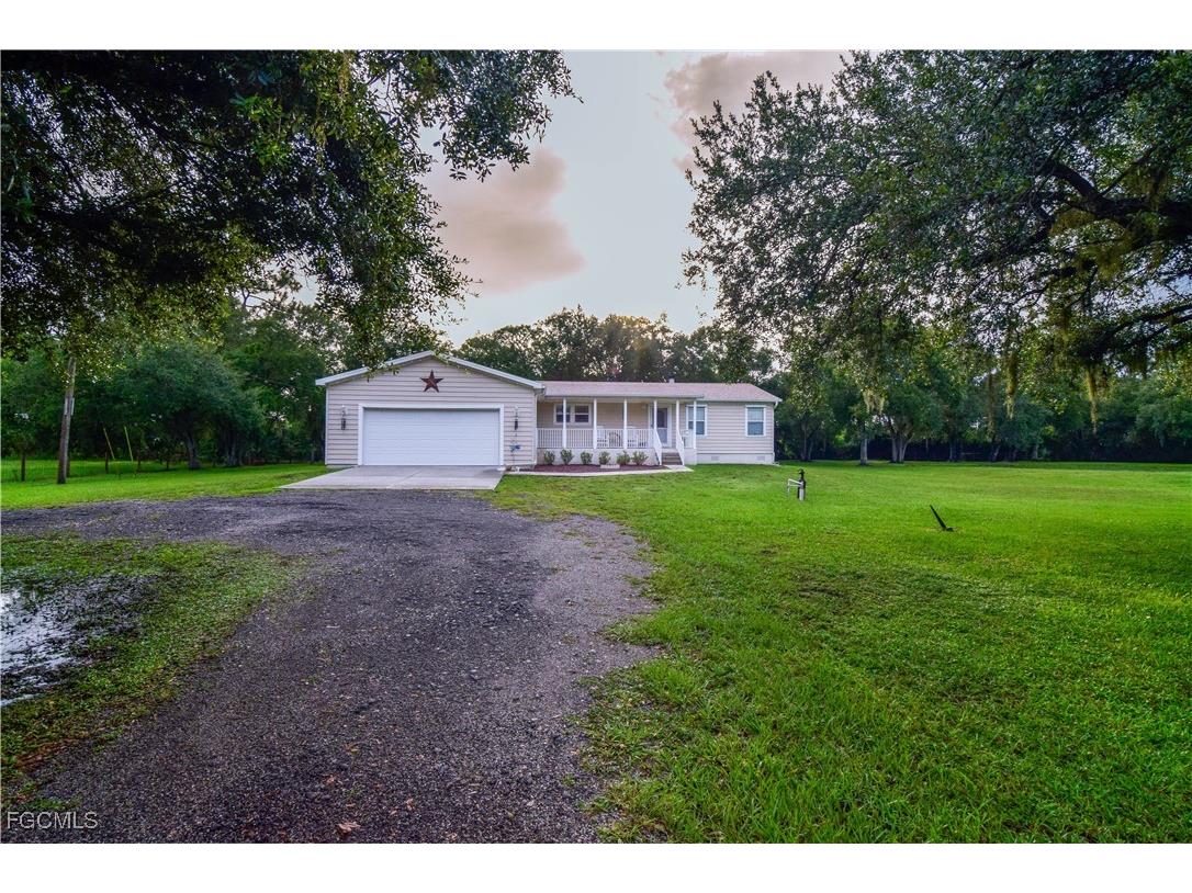 5770 Neal Road Fort Myers FL 33905 2025007121 image1