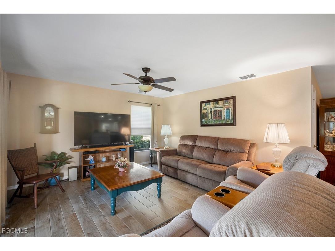5771 Arvine Circle Fort Myers FL 33919 2025013016 image9